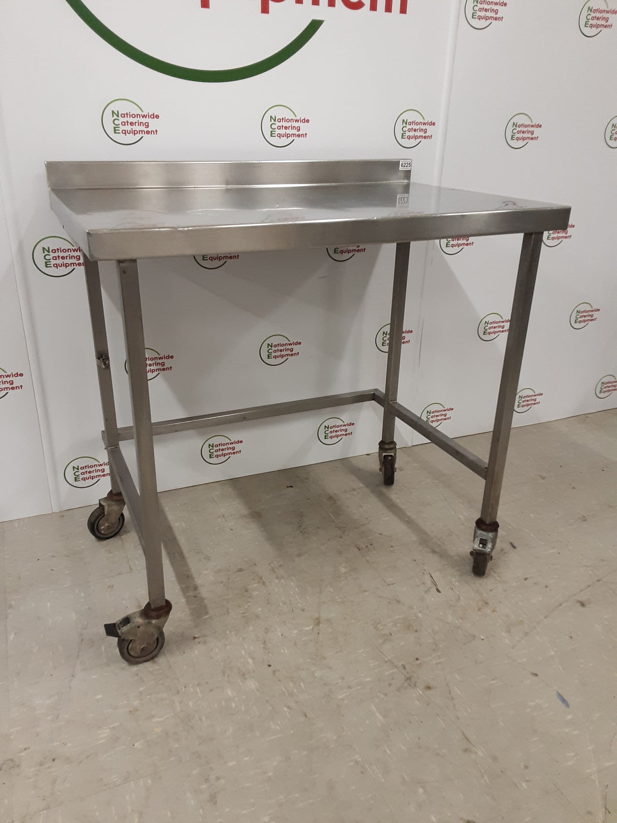 Stainless Steel Table On Wheels With Appliance Space 100x65 (NCE6225)