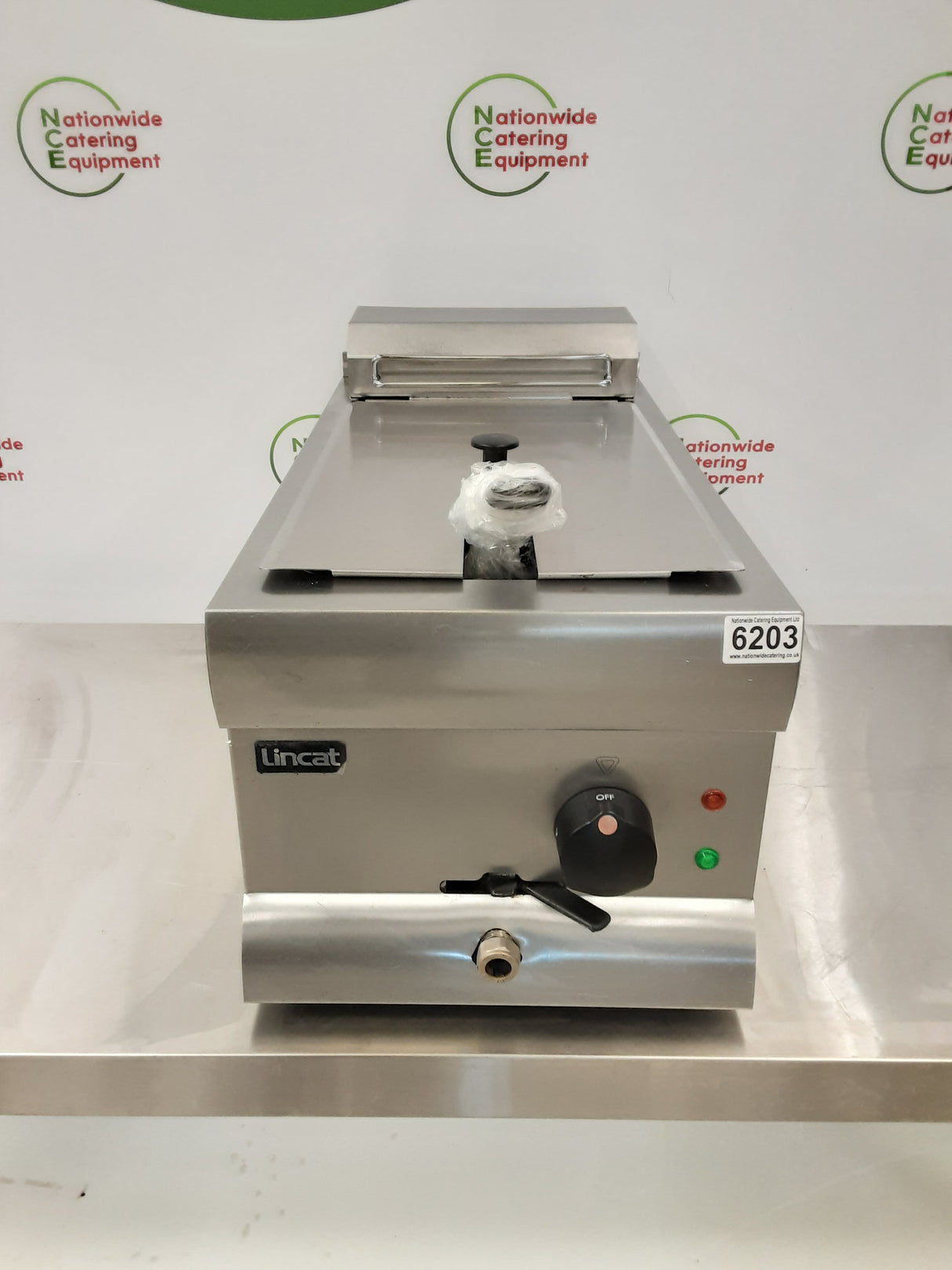 Lincat Single Tank Tabletop Electric (13amp) Fryer, Model- DF33 (NCE5620)