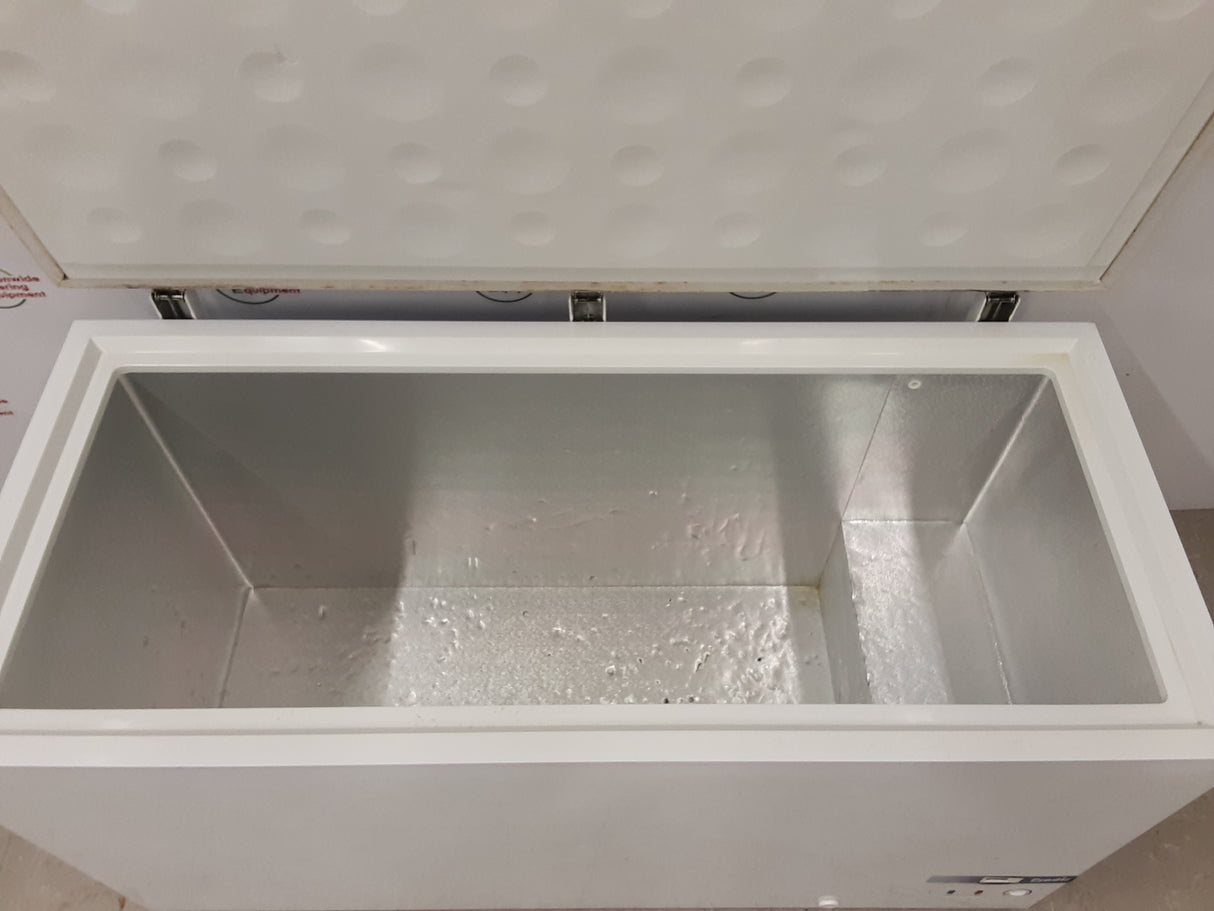 Prodis White Lid Chest Freezer, 154cm/459L Capacity. Model- ARCTIC550W (NCE6387)
