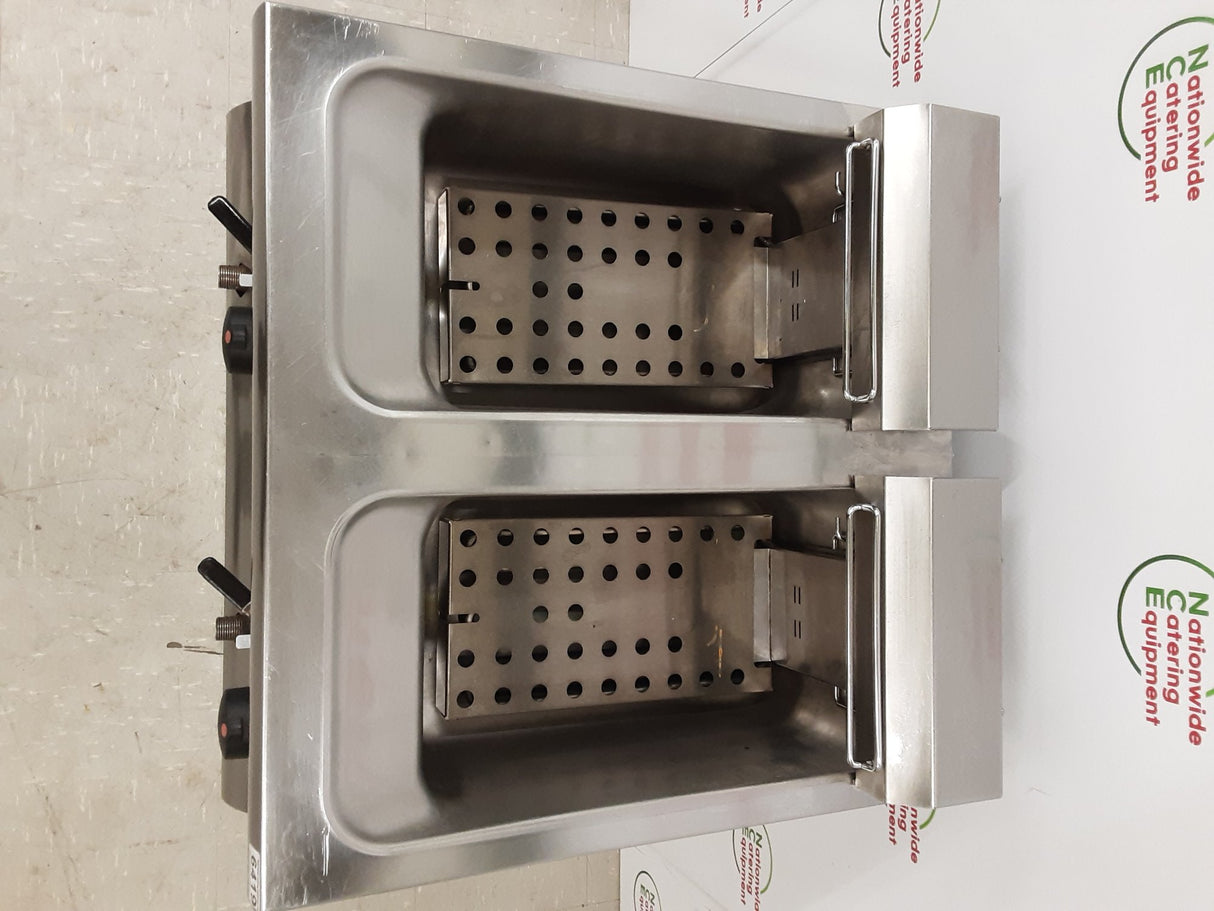 Lincat Twin Tank Electric Fryer With New Baskets (NCE6419)