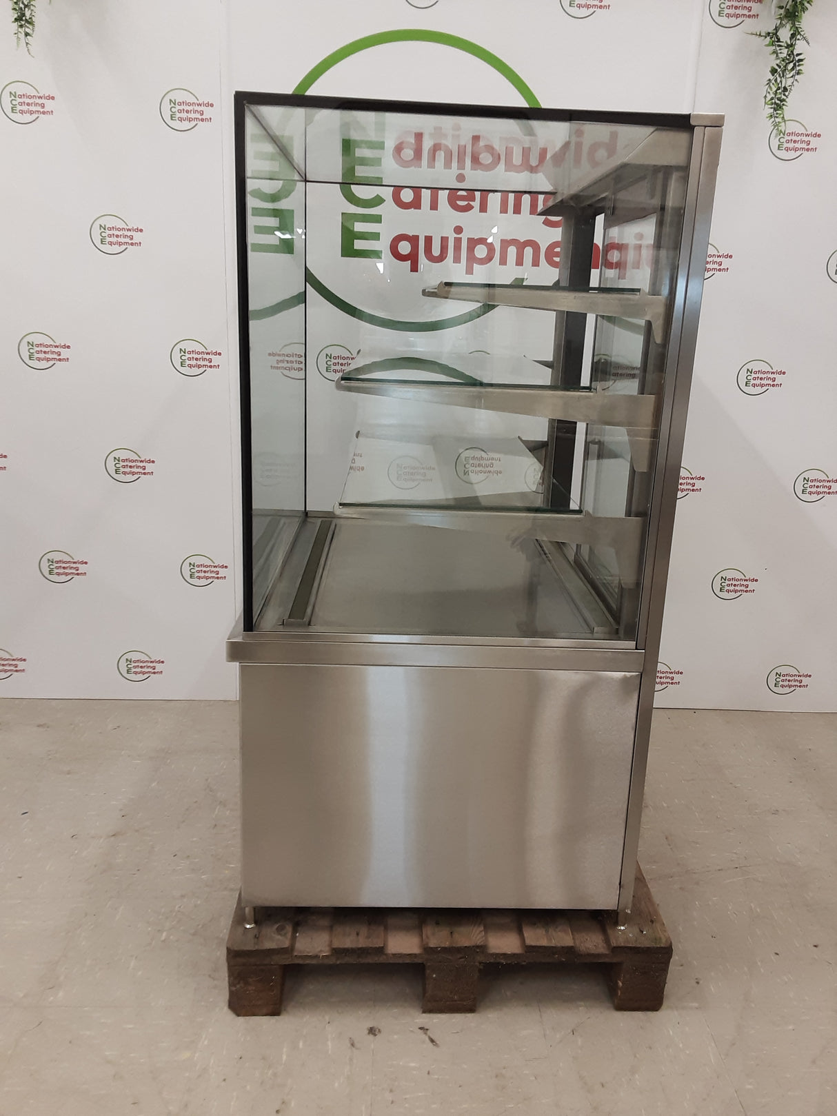 XL Refrigeration Astrid 900 Floorstanding Display Fridge (NCE6427)