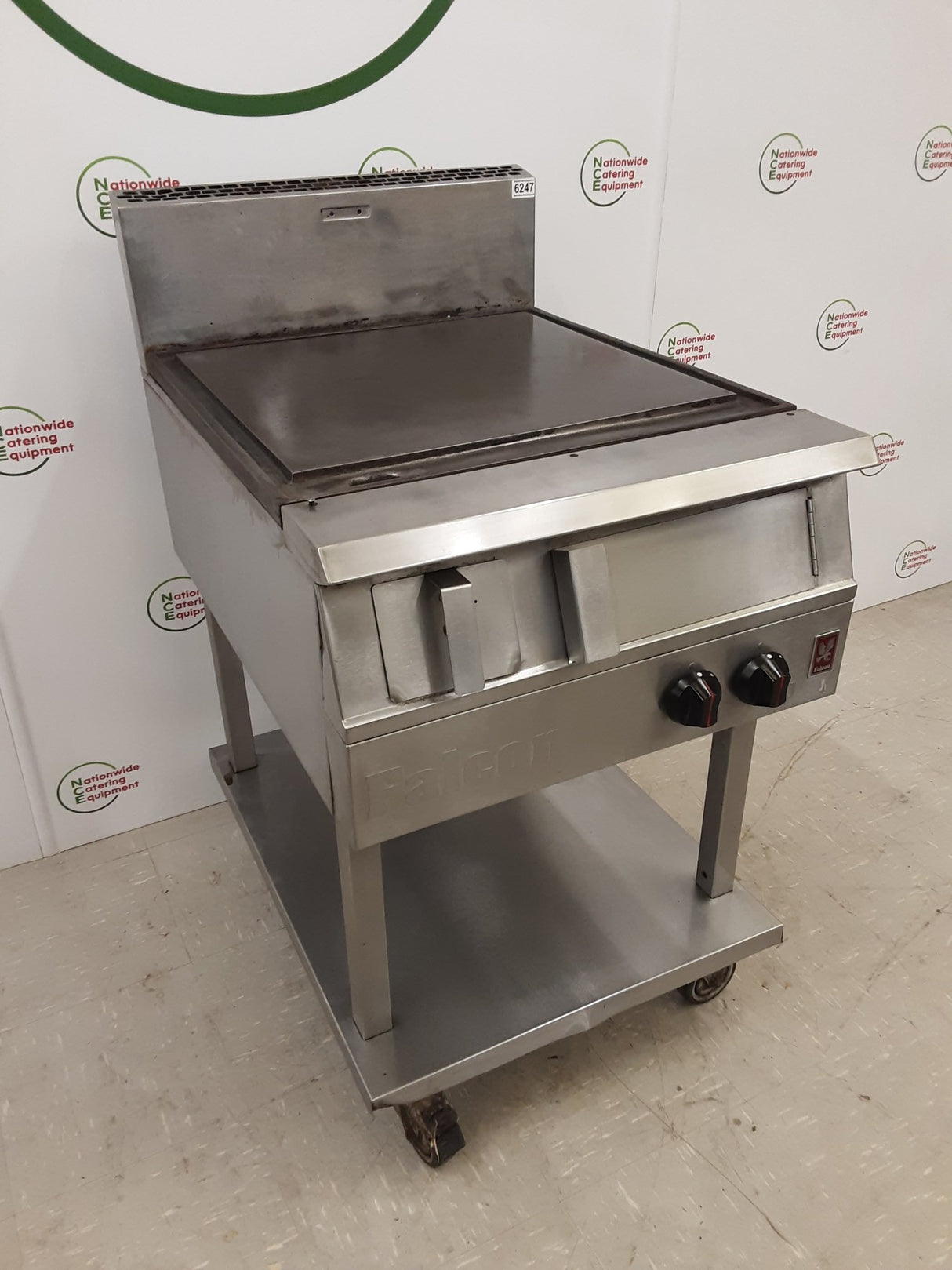 Falcon Griddle LPG On Stand, Model- G2641 (NCE6247)