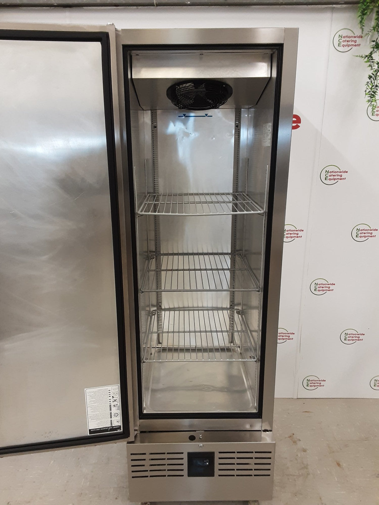 Foster Slimline Single Upright Freezer, Model- FSL400L (NCE6476)