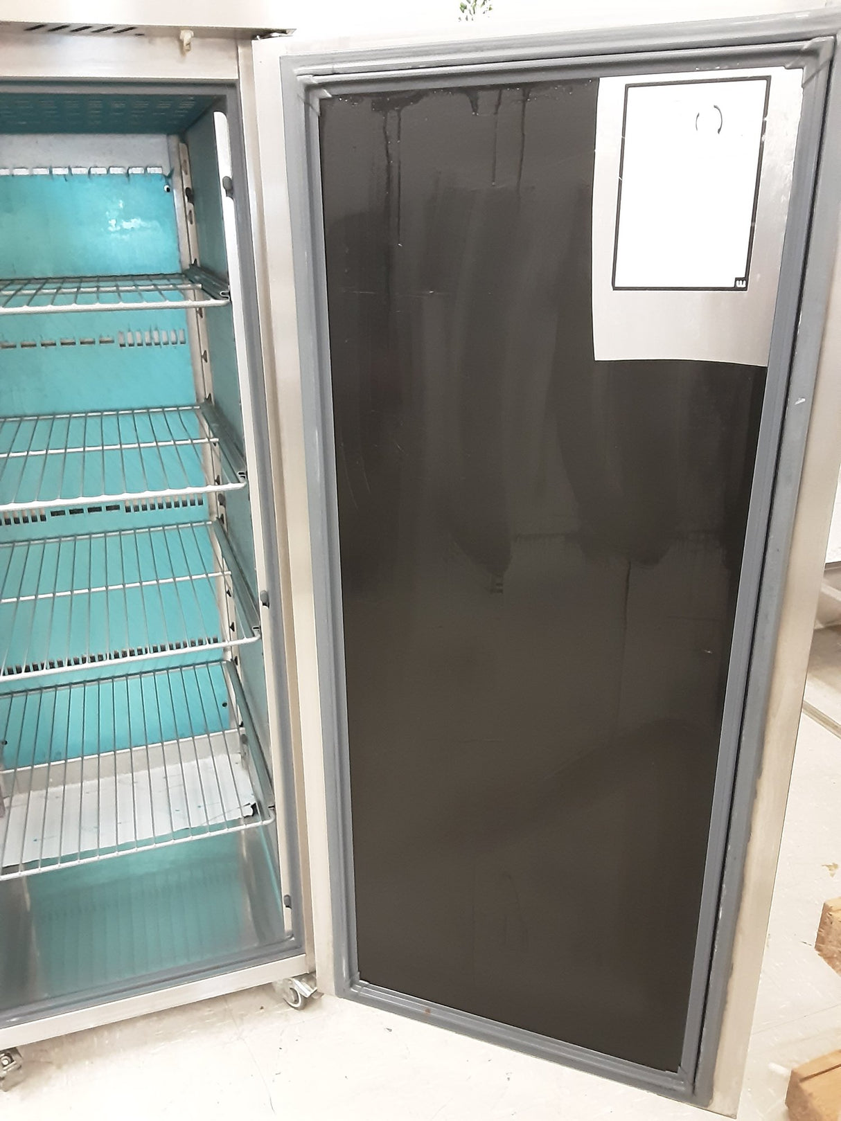 Williams Single Upright Freezer, Model- LJ1SA (NCE6477)