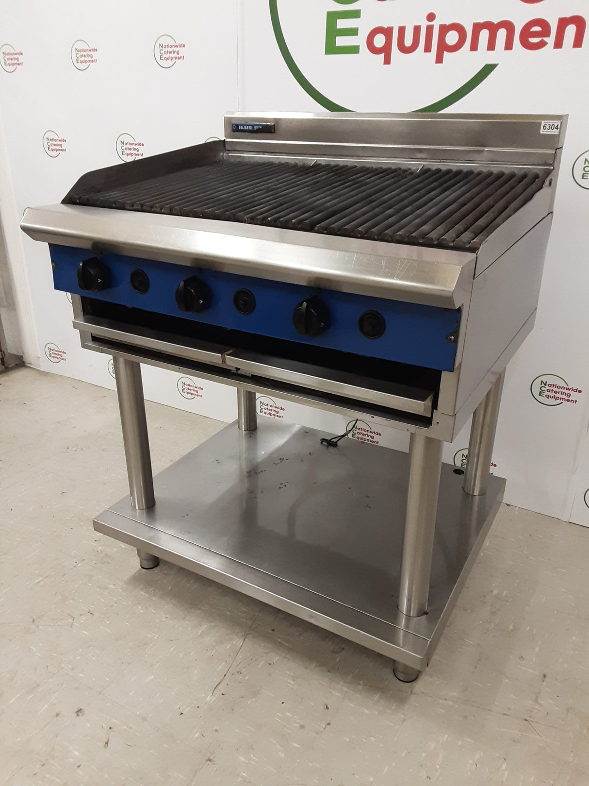 Blueseal 90cm/Three Burner Natural Gas Char-Grill, Model- G596/LS (NCE6304)