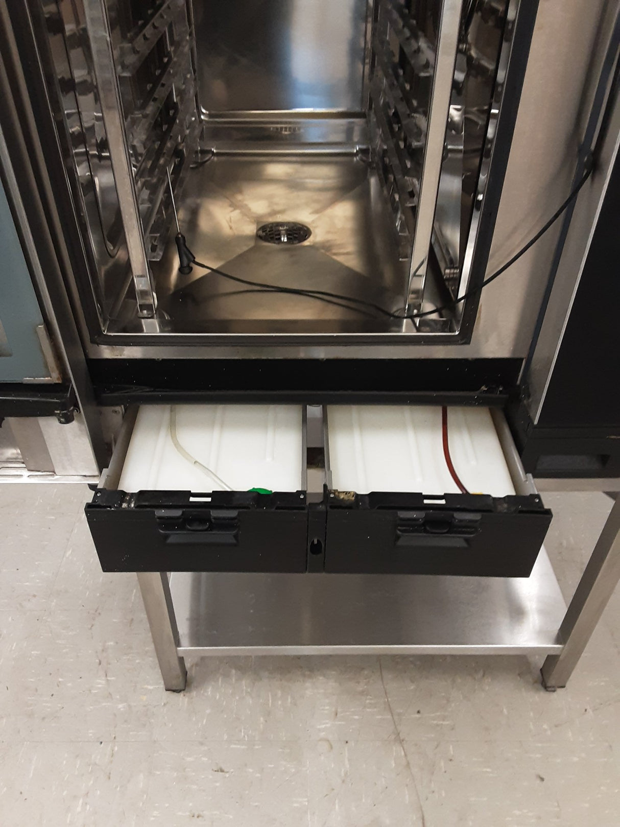 Falcon Lainox Naboo Ten Grid Electric Combi Oven On Stand, Model- NAE101BS (NCE6586)