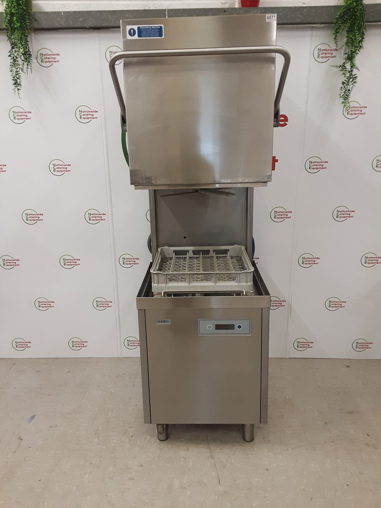 Classeq Pass-Through/Hood Dishwasher, Model-P500A (NCE6571)