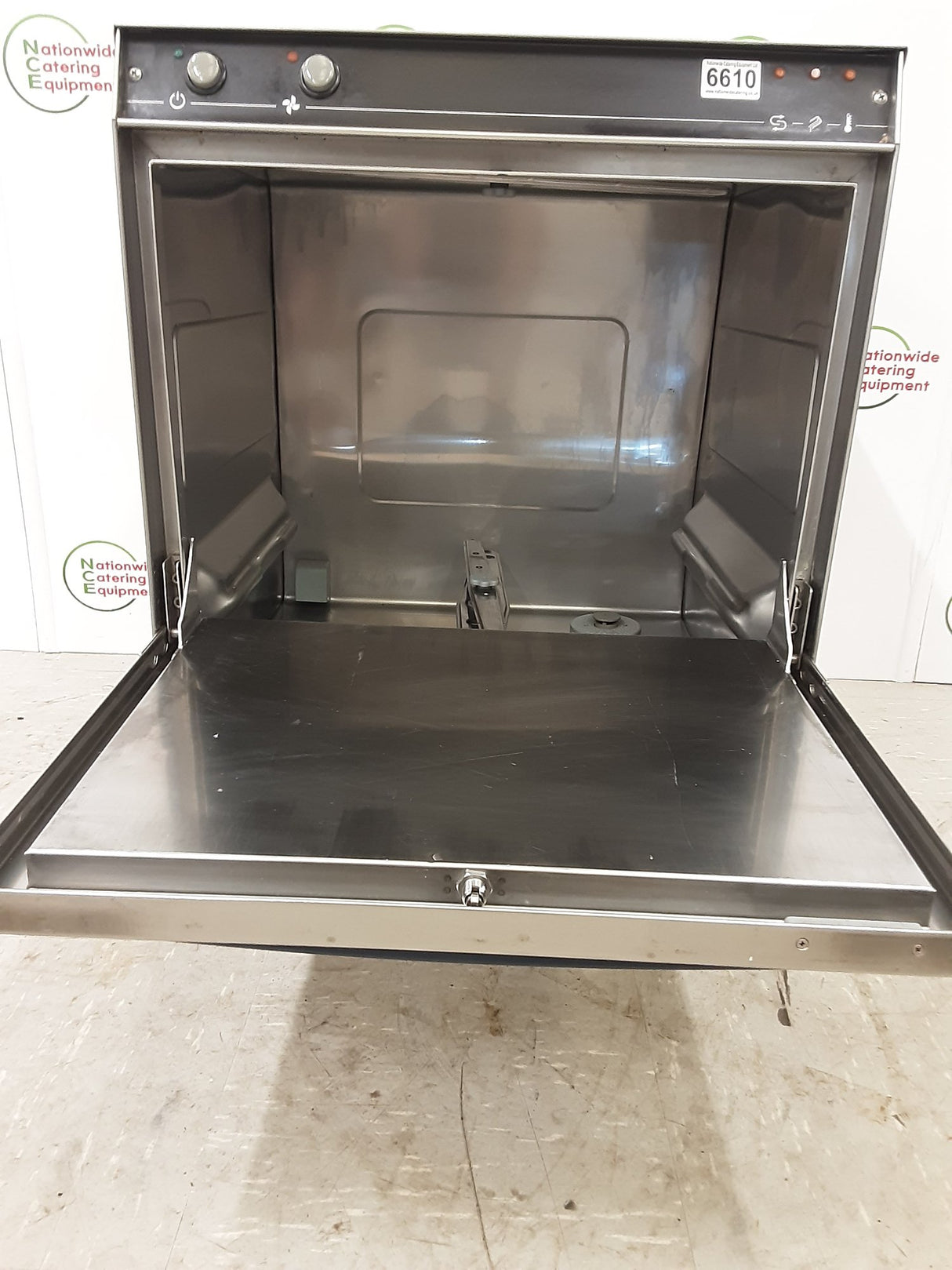 DC Undercounter Dishwasher, 13amp, Model- SXG45ISD (NCE6610)