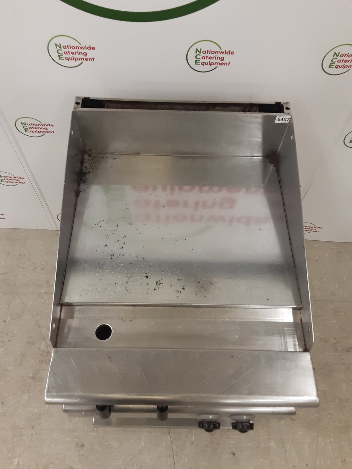 Falcon Dominator 60cm Chrome Griddle On Stand, Natural Gas (NCE6407)