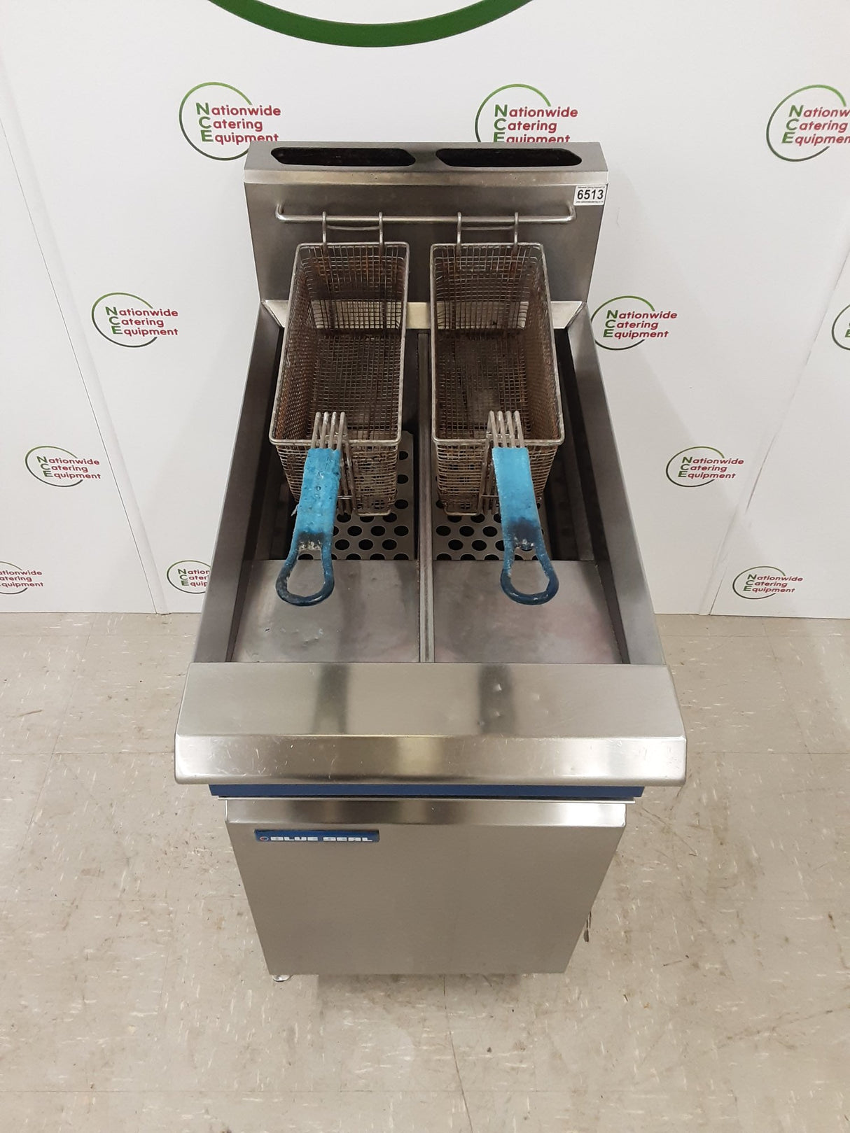Blueseal Twin Tank Natural Gas Fryer, Model- GT46 (NCE6513)