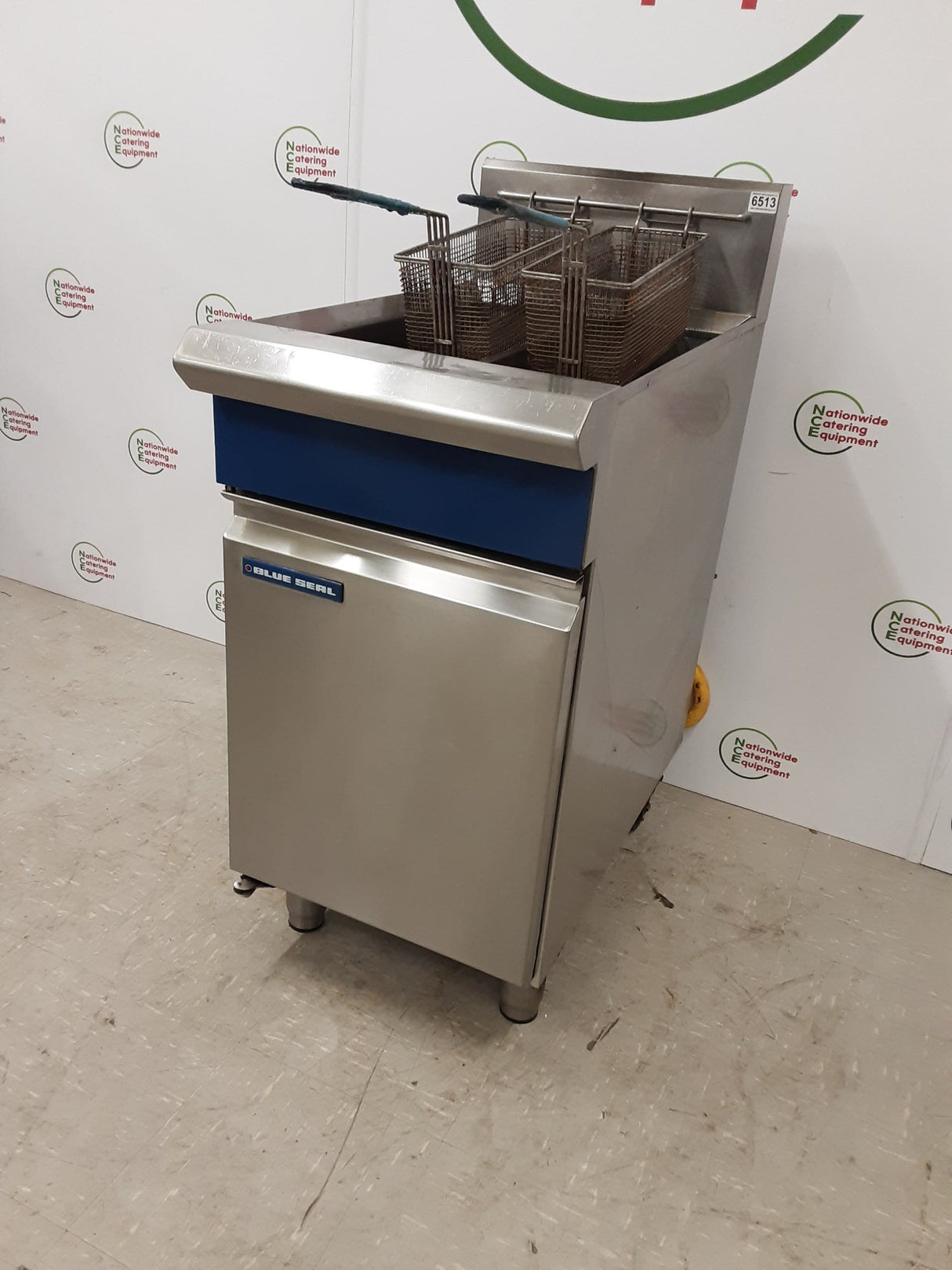 Blueseal Twin Tank Natural Gas Fryer, Model- GT46 (NCE6513)