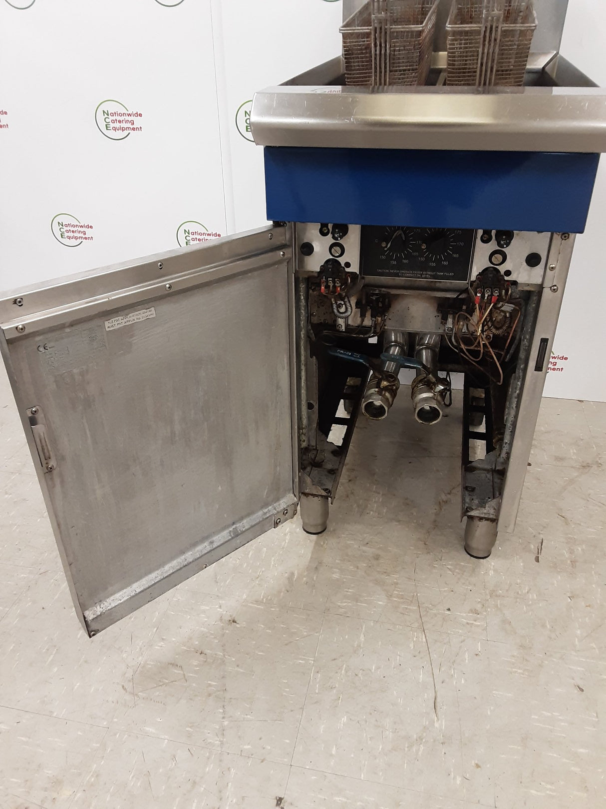 Blueseal Twin Tank Natural Gas Fryer, Model- GT46 (NCE6513)