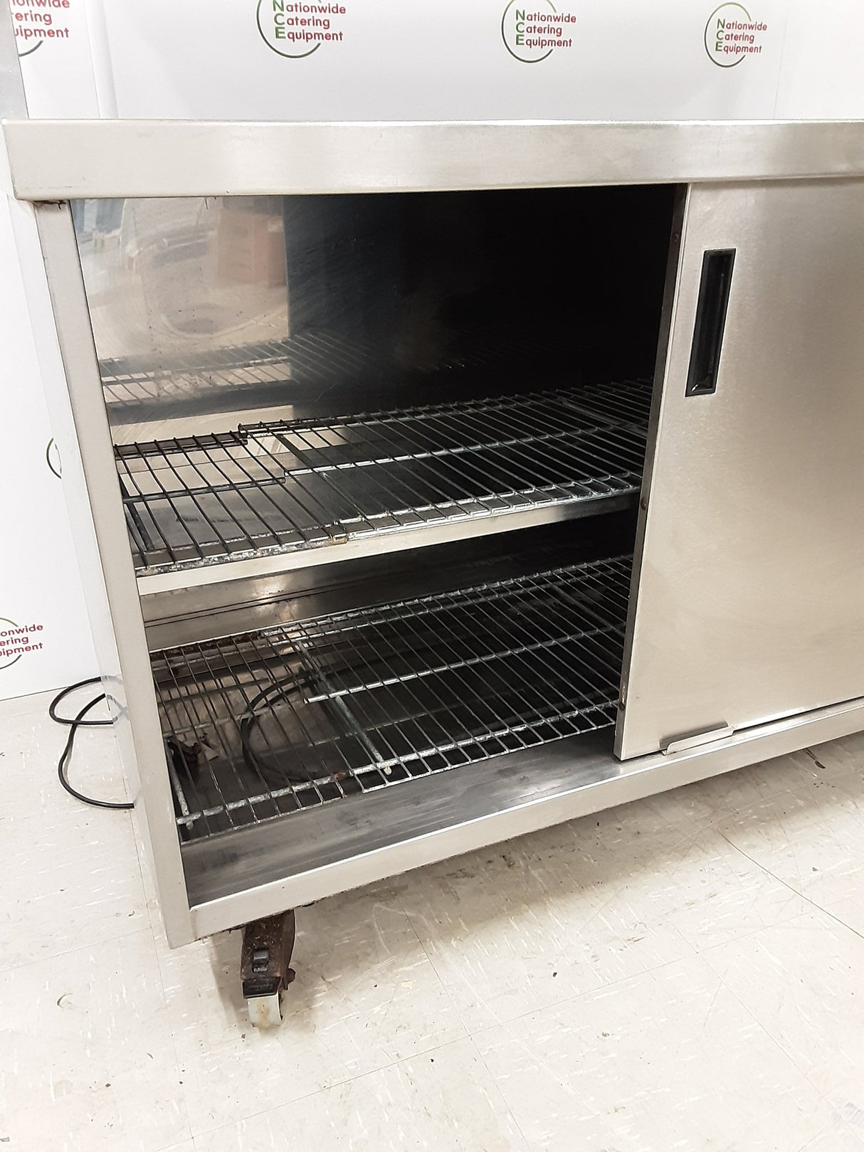 Mobile Hotcupboard With Two Tier Heated Gantry Above, 13amp (NCE6624)