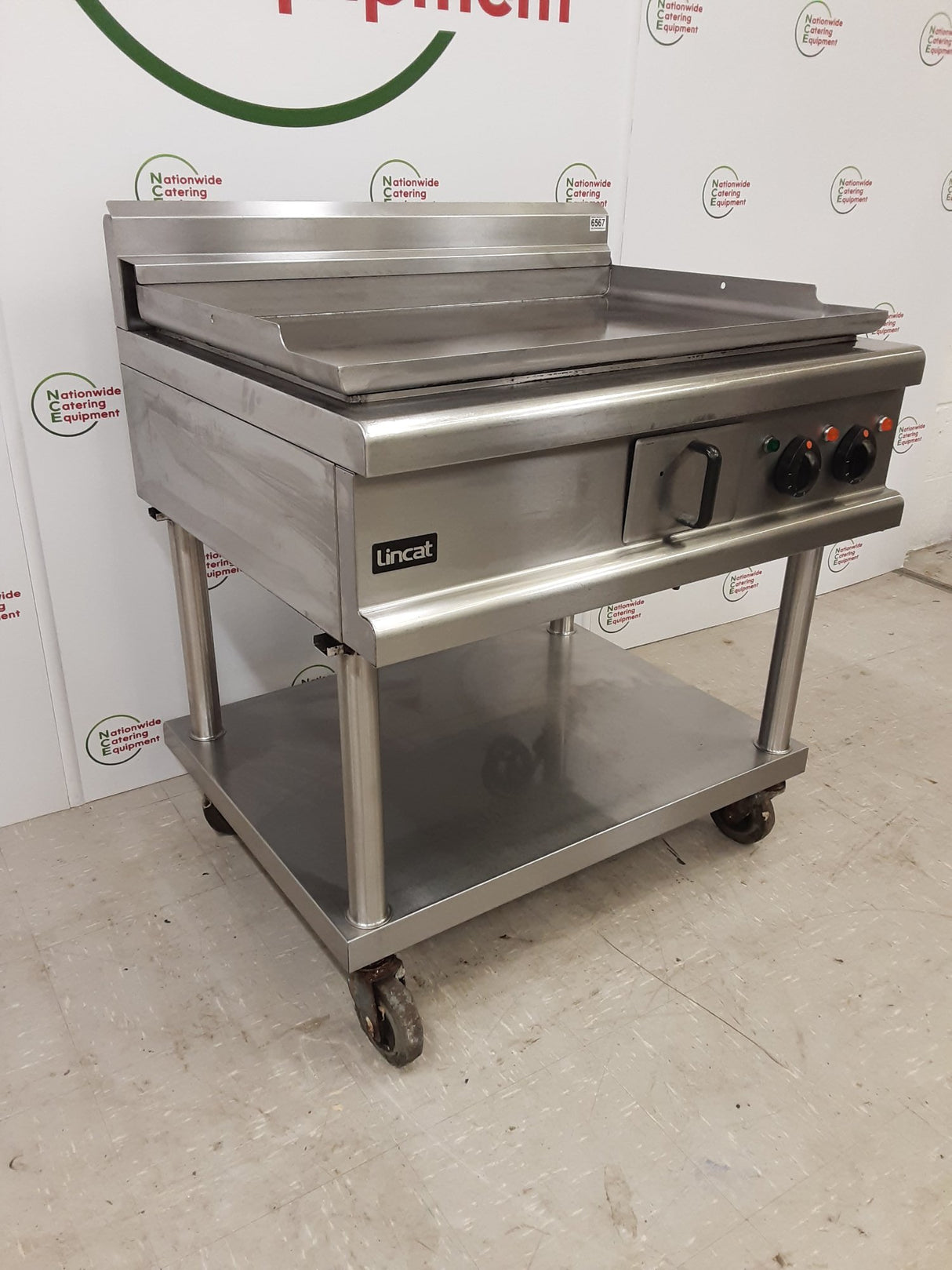 Lincat Opus Electric (3ph/32amp) Griddle On Stand, Model- (NCE6567)