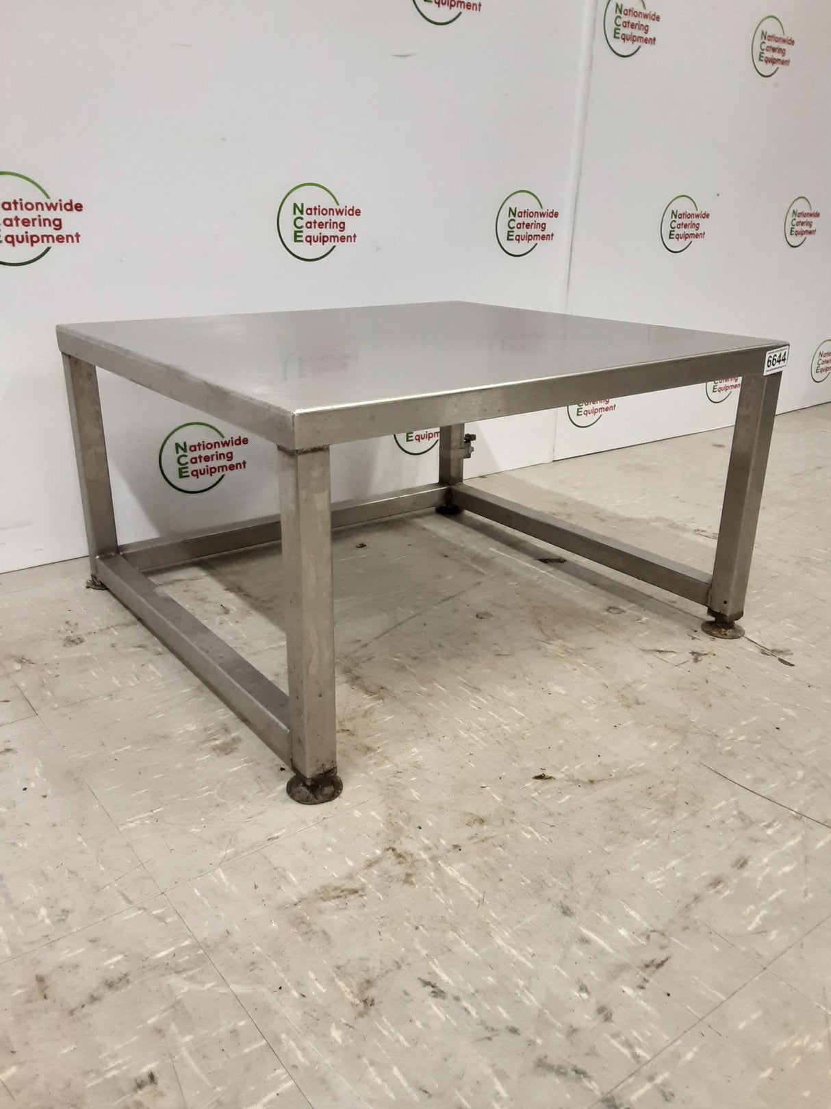 Stainless Steel Dishwasher Stand (NCE6644)
