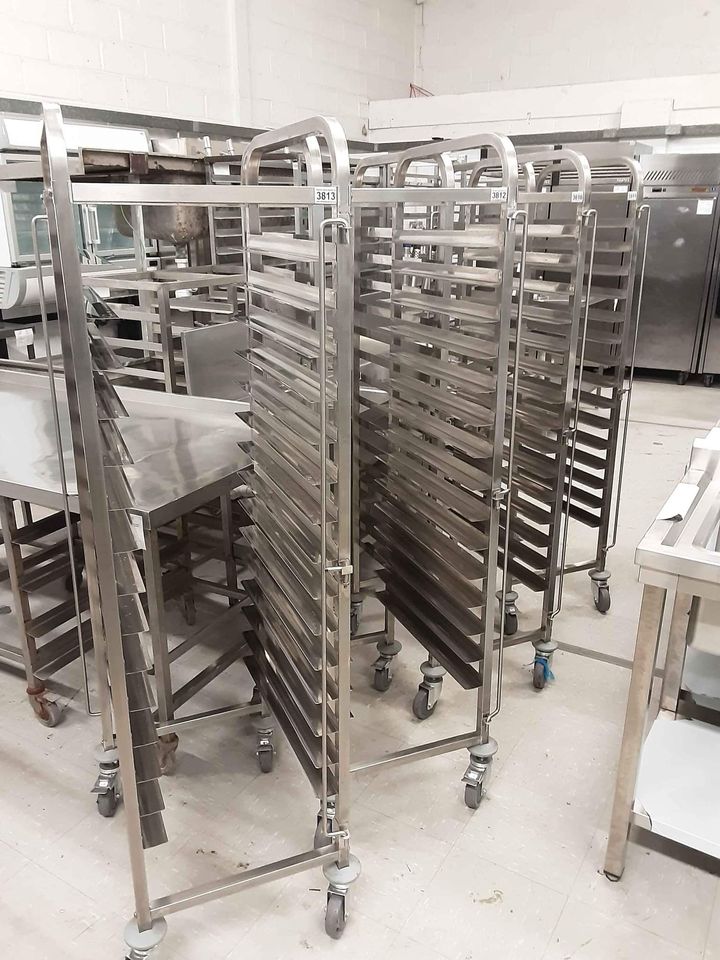 Stainless Steel Bakery Tray Trolley (60x40cm Trays) NCE3813