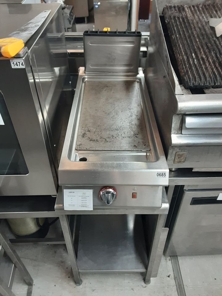 Angelo Po 50cm Gas Griddle On Table (685)