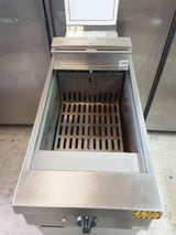 Falcon Electric Twin Basket Filtration Fryer (2243)