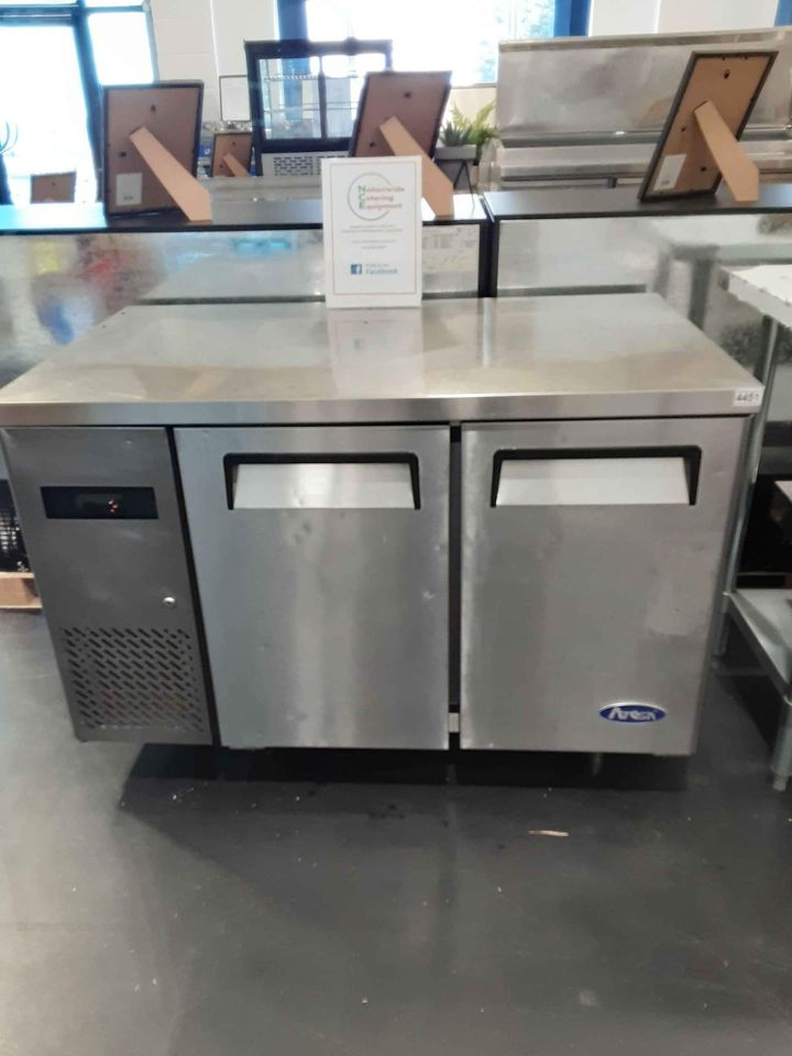 Commercial Catering Atosa Two Door Flat Counter Fridge, 120cm (NCE4451)