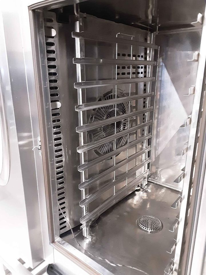 Rational SCC 10 Grid Electric Combi Oven On Stand (NEC4621)