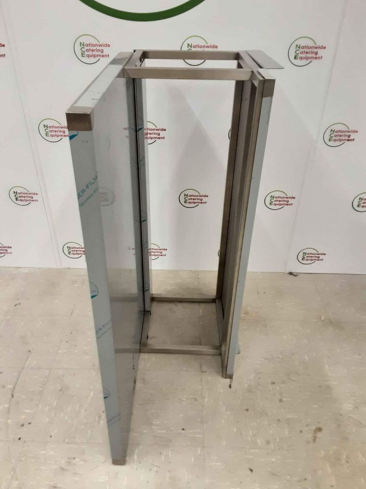 Stainless Steel Tabletop With Shelf (4660)