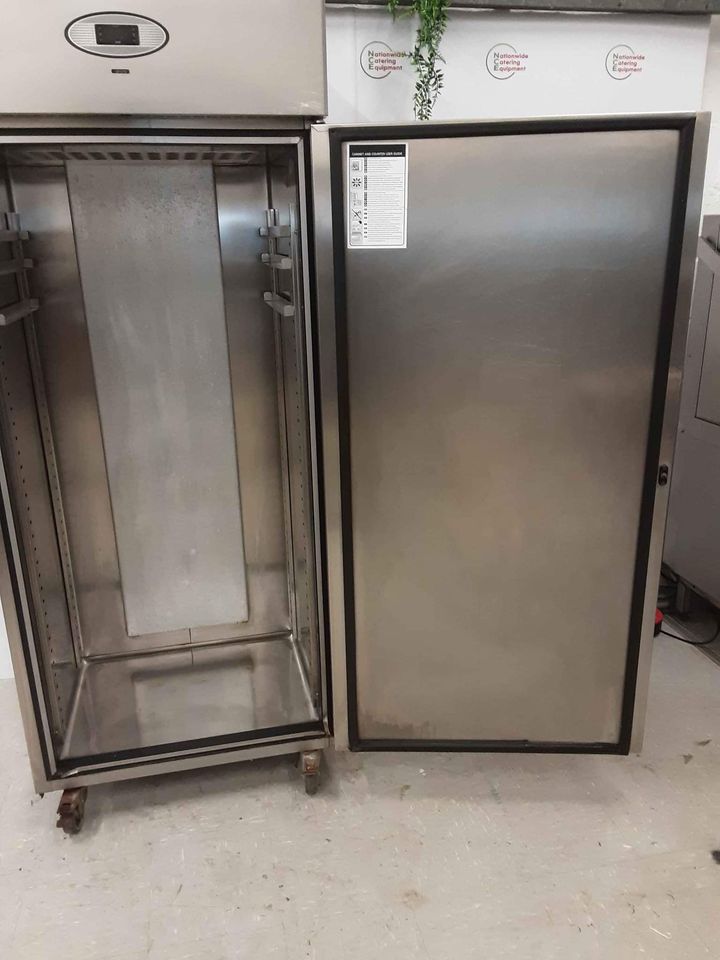 Foster Single Upright Fish Fridge (NCE4748)