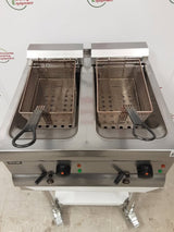 Lincat Twin Tank Electric Tabletop Fryer, Single Phase 32Amp (NCE4803)