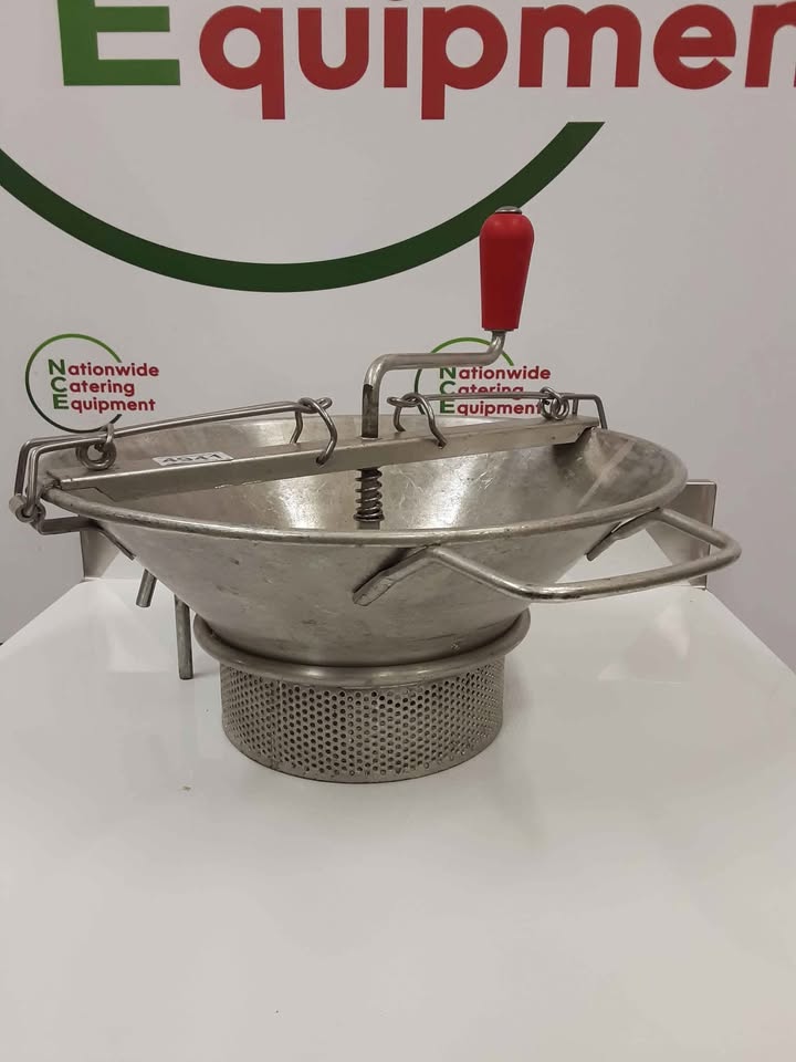 Moulin Potato/Vegetable Masher (NCE4941)