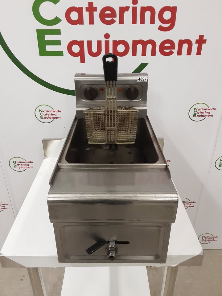 Lincat Tabletop Single Tank Electric Fryer CLEARANCE (NCE4897)