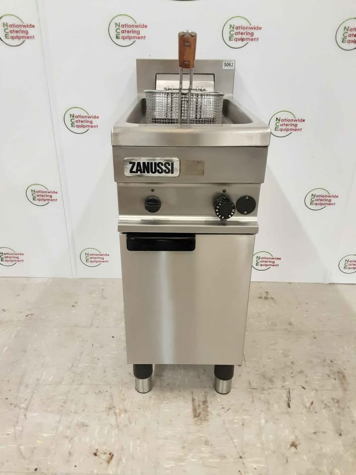 Zanussi Electric Single Tank Free-Standing Fryer, 1ph/16amp CLEARANCE (NCE5062)