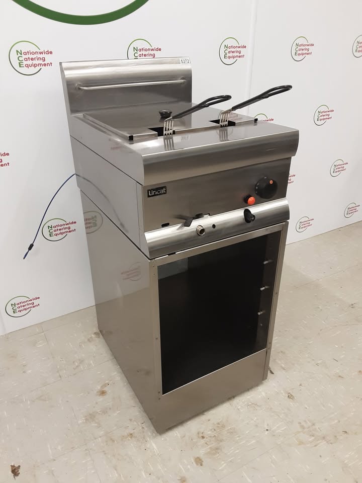 Lincat Silverlink Freestanding Natural Gas Fryer (5372)