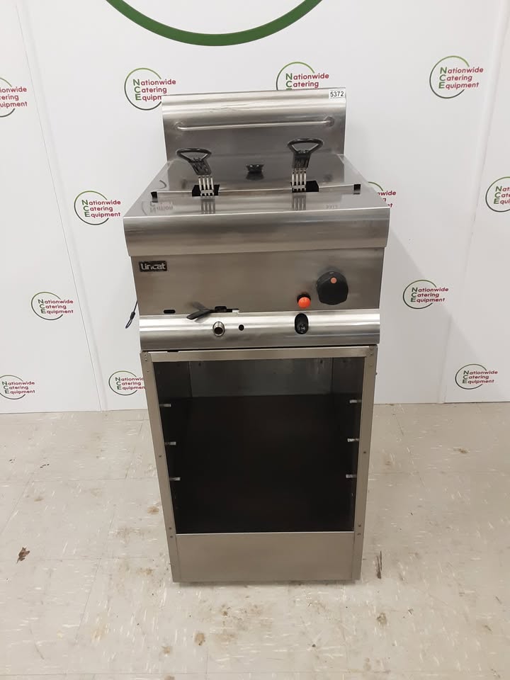 Lincat Silverlink Freestanding Natural Gas Fryer (5372)