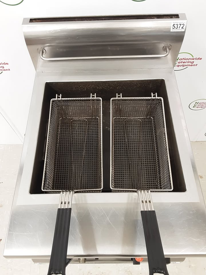 Lincat Silverlink Freestanding Natural Gas Fryer (5372)