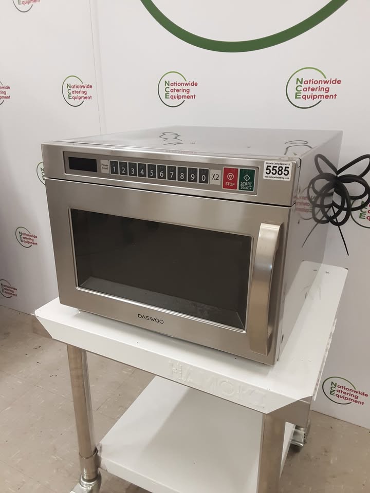 Daewoo 1850w Microwave (NCE5585)
