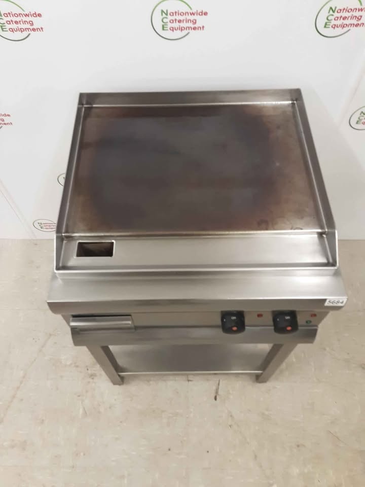 Lincat 60cm Twin Zone 1ph/32amp Electric Griddle On Stand, Model- GS6/T/E (NCE5684)