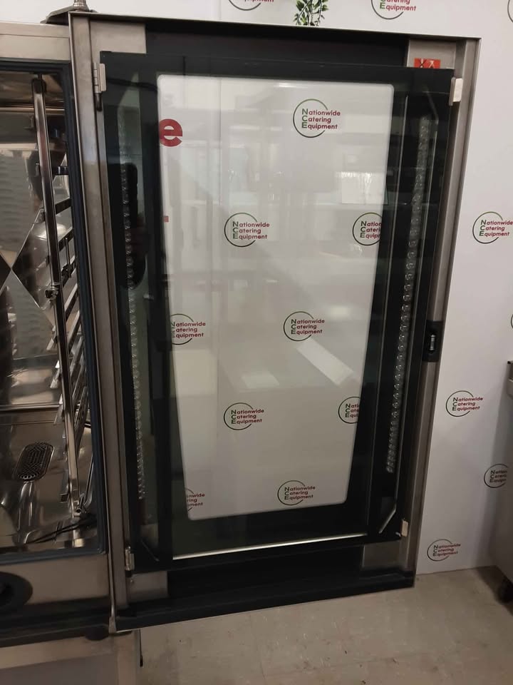 Lincat Badged SCC Rational 10 Grid Electric Combi Oven On Stand (NCE5801)