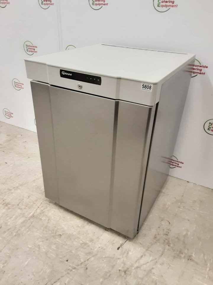 Gram Undercounter Fridge, 125L Capacity, Model- K210 (NCE5808)