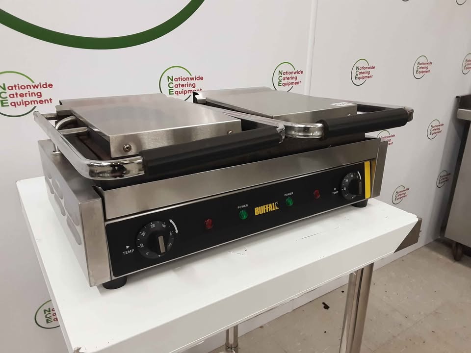 Buffalo Double Ribbed Panini/Contact Grill, Model- DM902-02 (NCE5849)