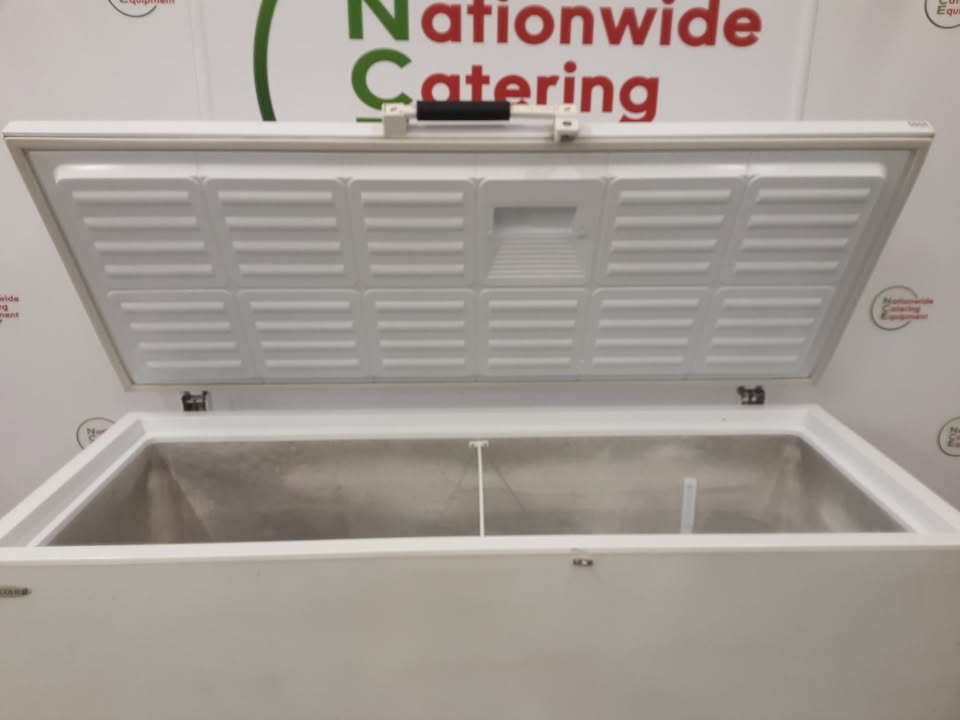 Tefcold 150cm Chest Freezer - CLEARANCE (NCE5868)