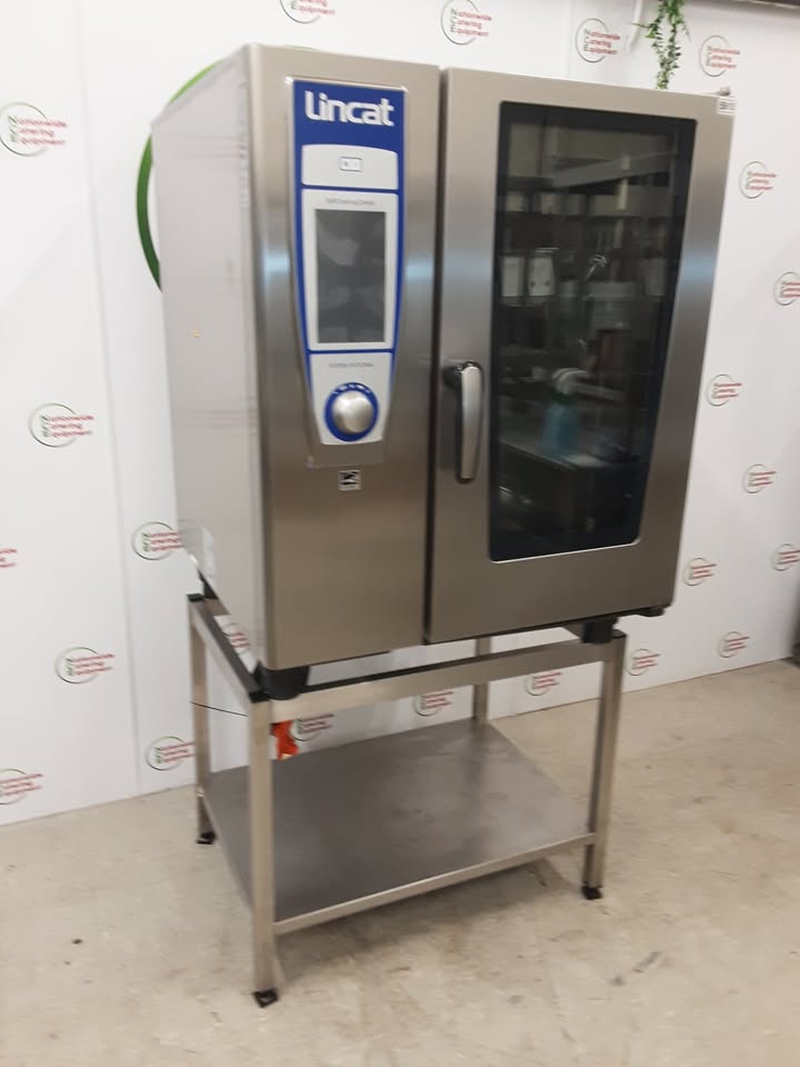 Lincat Branded Rational SCC Electric 10 Grid Combi Oven On Stand (NCE5910)