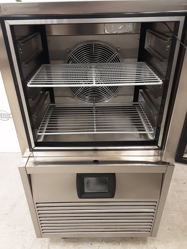 Foster Blast Chiller, 21kg/6x1/1GN Capacity. Model- BCT21 (NCE5905)