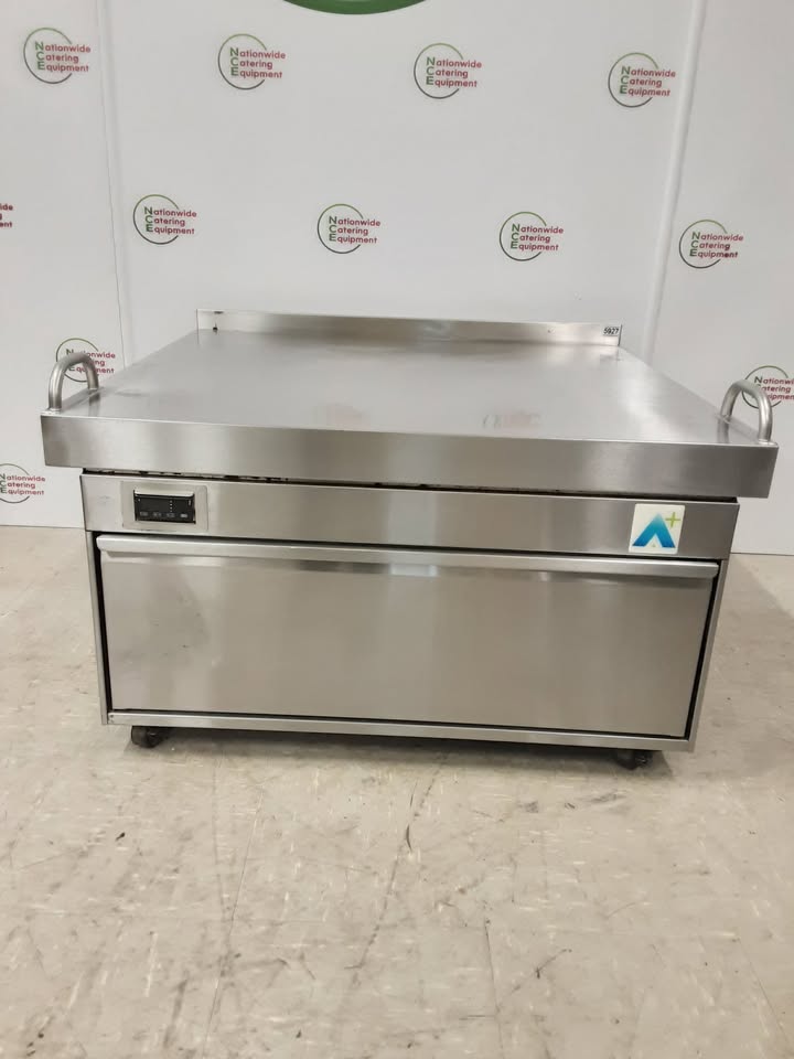 Adande Low Level Counter Drawer Fridge/Chefs Base, Model- HCRR2 (NCE5927)