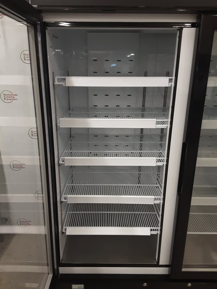 Interlevin Low Energy Three Door Upright Display Fridge, Model- LGC7500 (NCE5929)